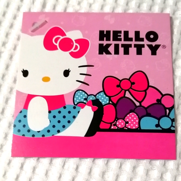 🔥SALE🔥 Hello Kitty Girl's Onesie NWT Sizes 0-3M, 3-6M, 6-12M, 12-18M, 18-24M - Picture 6 of 6